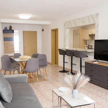 Ferienwohnung Two Identical Designer 2Bd Flats With Sea View In Balchik By Flat Mаnager Exterior foto