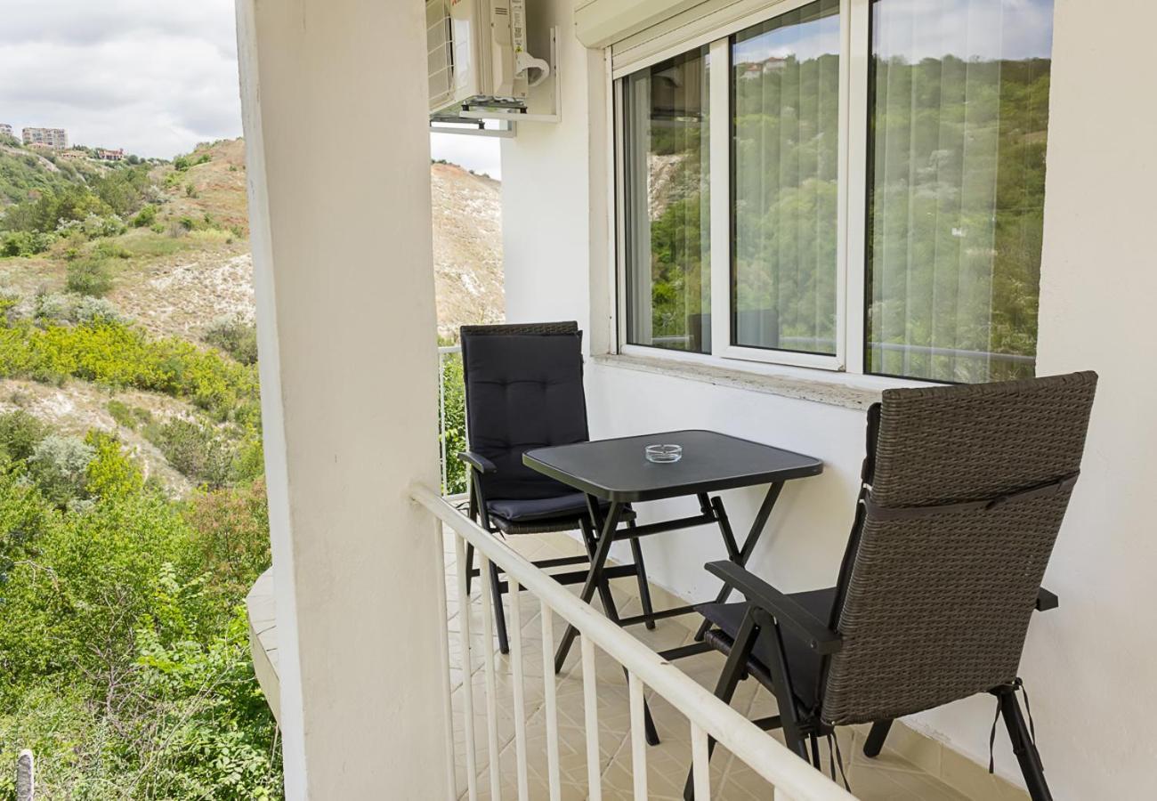Ferienwohnung Two Identical Designer 2Bd Flats With Sea View In Balchik By Flat Mаnager Exterior foto